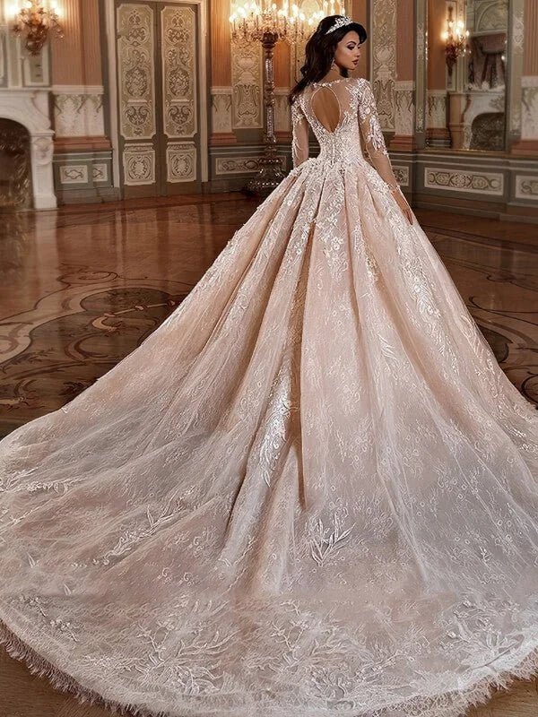 robe-de-mariee-princesse-manches-longues
