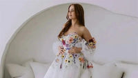 robe-mariage-civil-longue-avec-fleurs-brodees