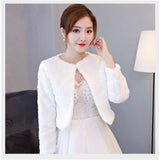 bolero-en-fourrure-pour-mariage