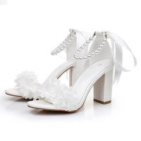 chaussure-mariee-talon-carre