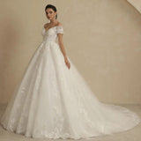 robe-de-mariee-boheme-en-dentelle-et-tulle
