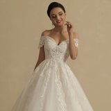 robe-de-mariee-boheme-en-dentelle-et-tulle