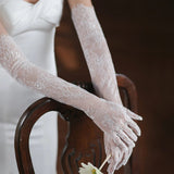 gant-mariee-dentelle