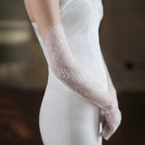 gant-mariee-dentelle
