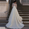 Elegant sateng brudekjole