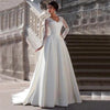 Elegant sateng brudekjole