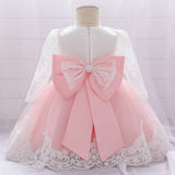 robe-princesse-bebe-en-dentelle-noeud