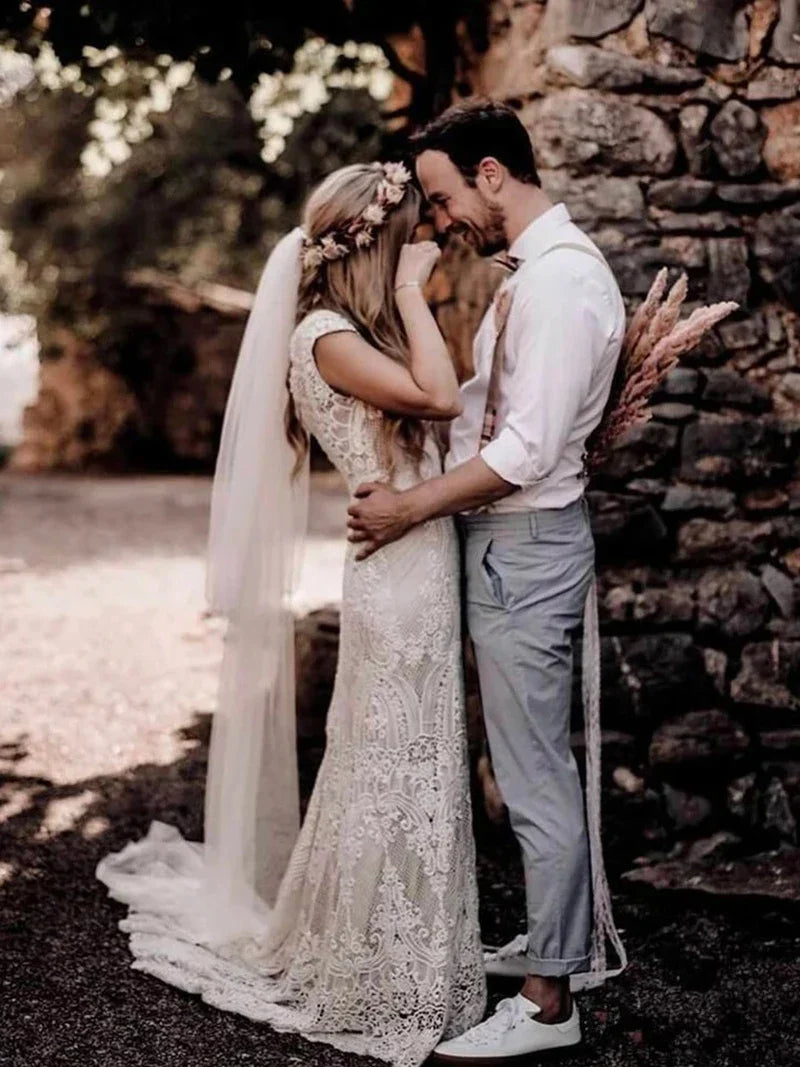 robe-mariee-fourreau-dentelle