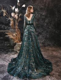 robe-de-princesse-femme-avec-traine