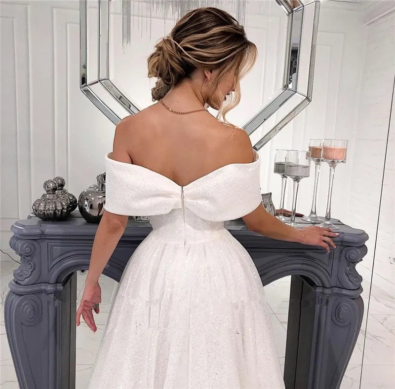 robe-mariee-courte-moulante