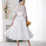 robe-de-mariee-courte-femme-ronde