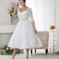 robe-de-mariee-courte-femme-ronde