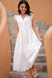 robe-blanche-ajouree-invitee-mariage