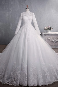 robe-de-mariee-avec-traine