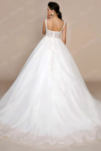 robe-de-mariee-col-carre