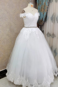robe-de-mariee-florale-brodee