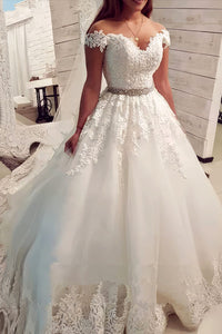 robe-de-mariee-florale-brodee