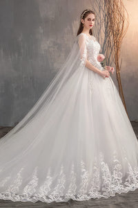 robe-de-mariee-longue-traine