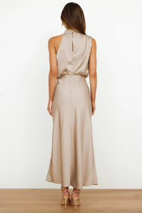 robe-longue-beige-mariage