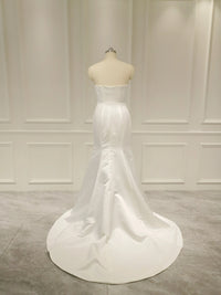 robe-de-mariee-sirene-traine-amovible