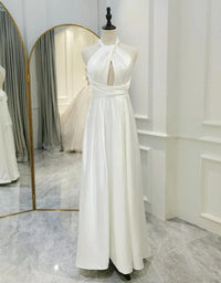 robe-de-mariee-droite-satin