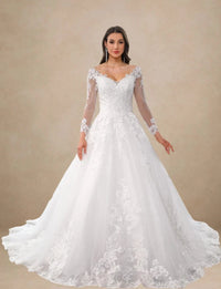 robe-de-mariee-brodee-coupe-princesse