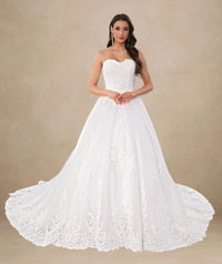 robe-de-mariee-classique-dentelle