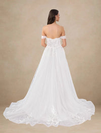 robe-de-mariee-dentelle-moderne