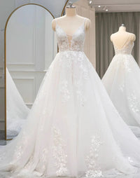 robe-de-mariee-dos-nu-bretelles-fines