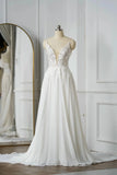 robe-de-mariee-droite-et-fluide