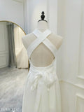 robe-de-mariee-droite-satin