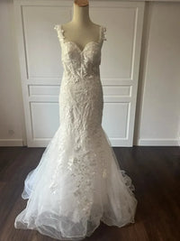robe-de-mariee-sirene-a-motifs-fleuris