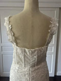 robe-de-mariee-sirene-a-motifs-fleuris