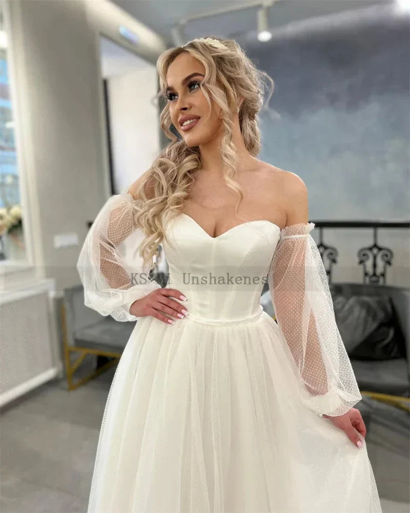 Rövid, puffos menyasszonyi ruha