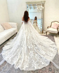 robe-de-mari-e-sir-ne-paules-d-nud-es