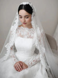 Robe de Mariée Gitane en Dentelle