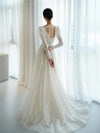 robe-mariee-col-bateau-manche-longue