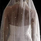 voile-de-mariee-avec-perle