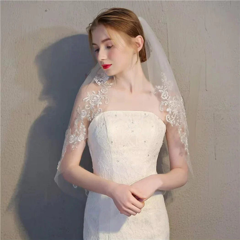 Voile de mariée court en dentelle