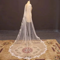 cape-de-mariee-dentelle