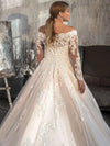 robe-de-mariage-femme-ronde-2025
