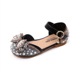 chaussure-noir-brillante-fille