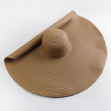 grand-chapeau-en-paille-femme