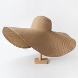 grand-chapeau-en-paille-femme
