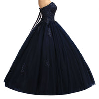 grande-robe-bleu-fonce-de-princess