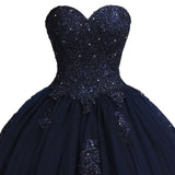grande-robe-bleu-fonce-de-princess