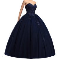 grande-robe-bleu-fonce-de-princess