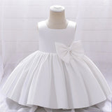 robe-blanche-bebe-naissance