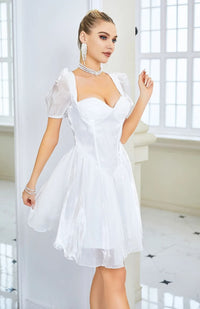 robe-blanche-courte