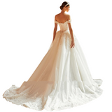 robe-blanche-forme-princesse-pour-femme